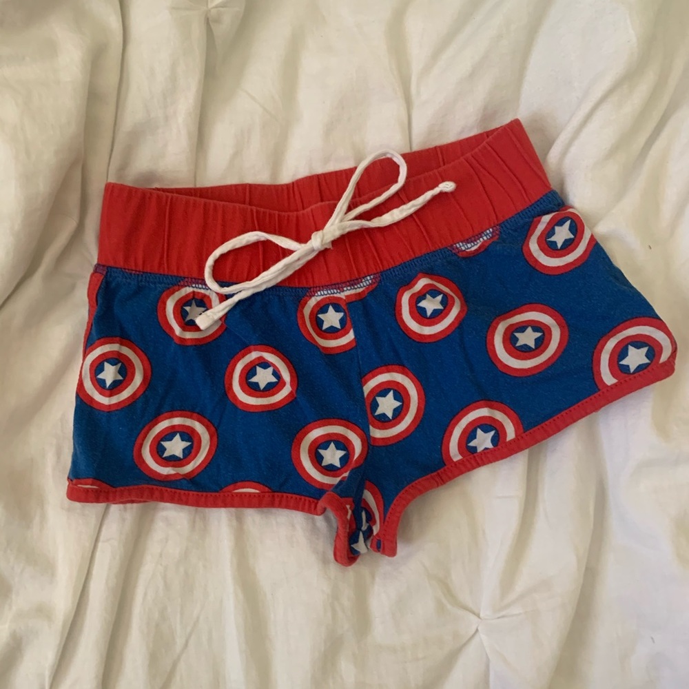 An adorable pair of marvel pajama shorts !